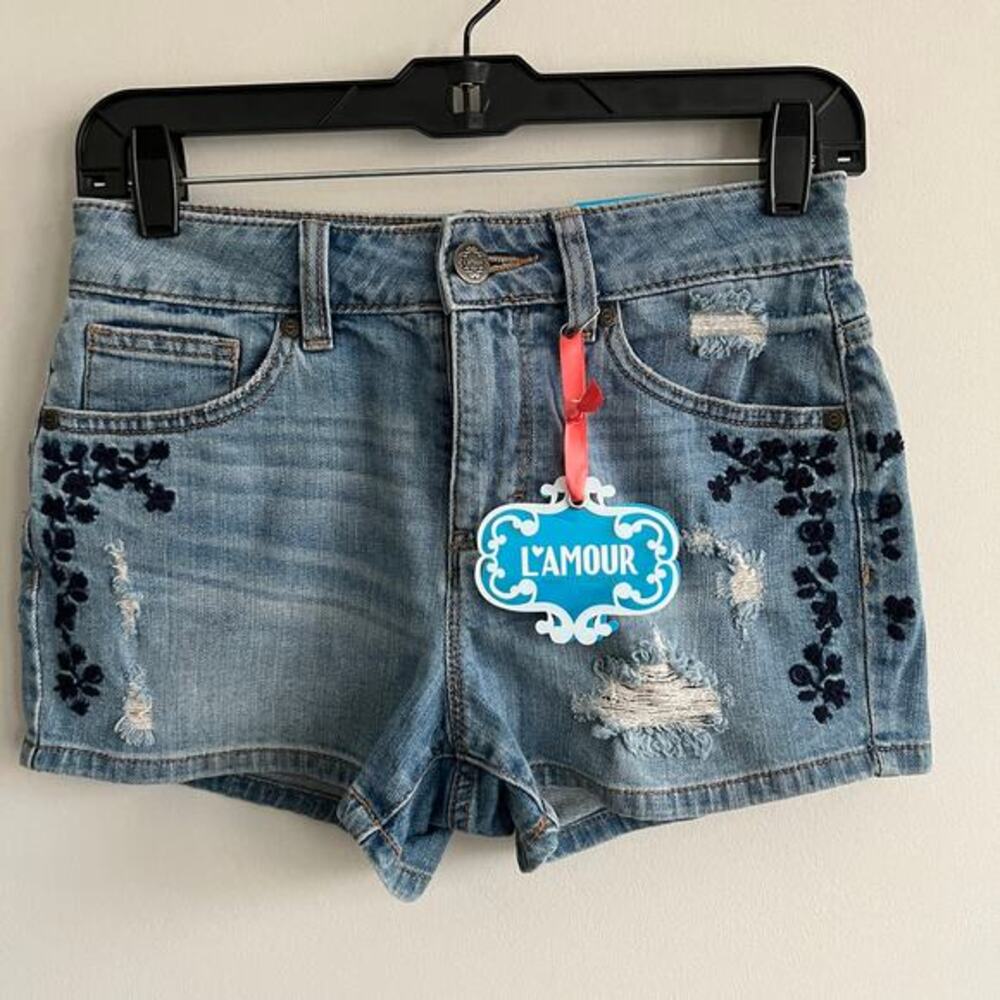L'amour‎ Nanette Lepore Floral Embroidered Jean Shorts High Waist Distressed 3